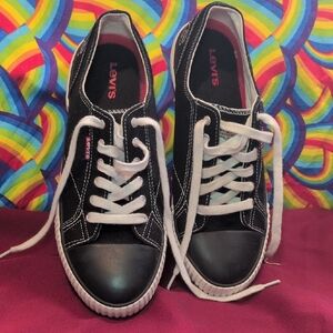 Levi's Women's Black and White Sneakers